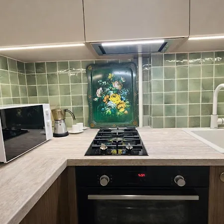 アパート K15 History *